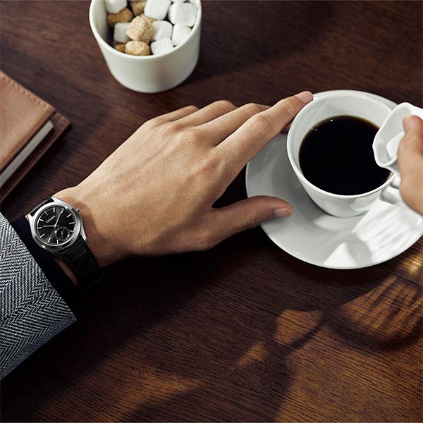 シチズン エコ・ドライブワン ECODRIVE-ONE Comfort-Line(コンフォートライン) AQ5010-01E メンズ