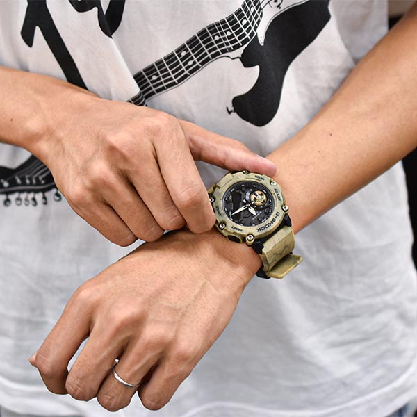 カシオ Ｇショック G-SHOCK SAND LAND GA-2200SL-5AJF メンズ｜腕時計 