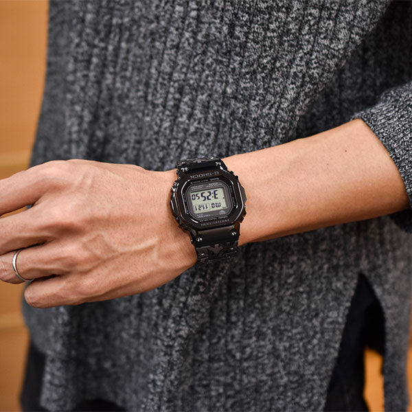 カシオ Ｇショック G-SHOCK GMW-B5000EH-1JR メンズ